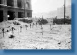 Офицерское немецкое кладбище около Центрального универмага. 1943 г. Фото с диска "Хроники возрождения" Аргасцева, Седов